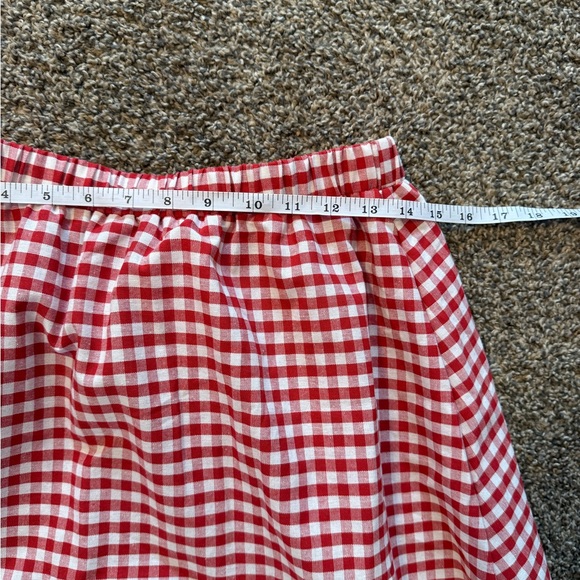 Chic Red Gingham High-Low Skirt with Lace - Picture 3 of 6